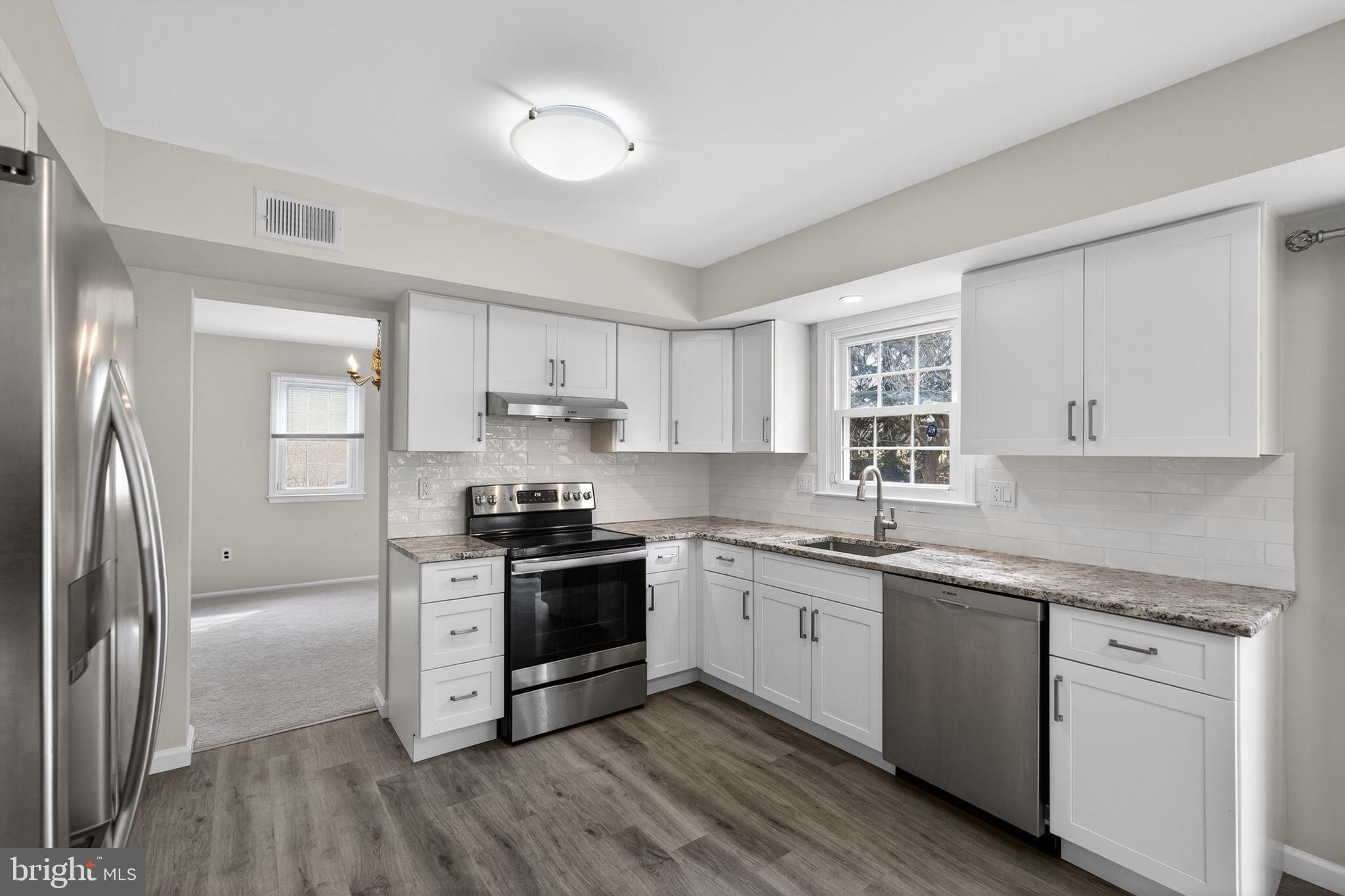 EATON VIL - Residential