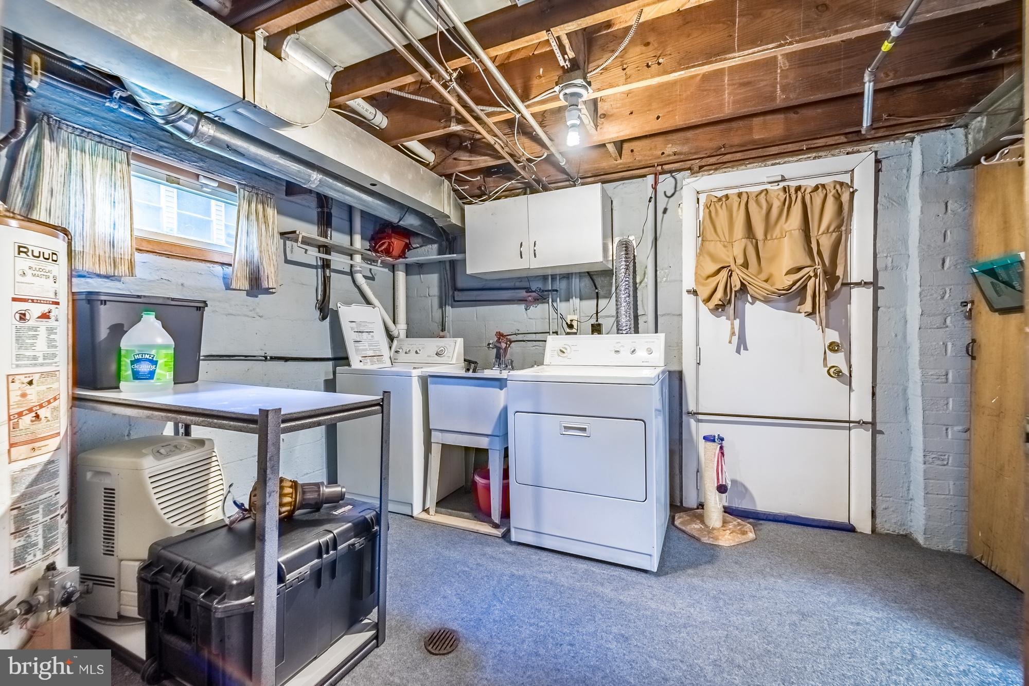 OAKVIEW - Residential Lease