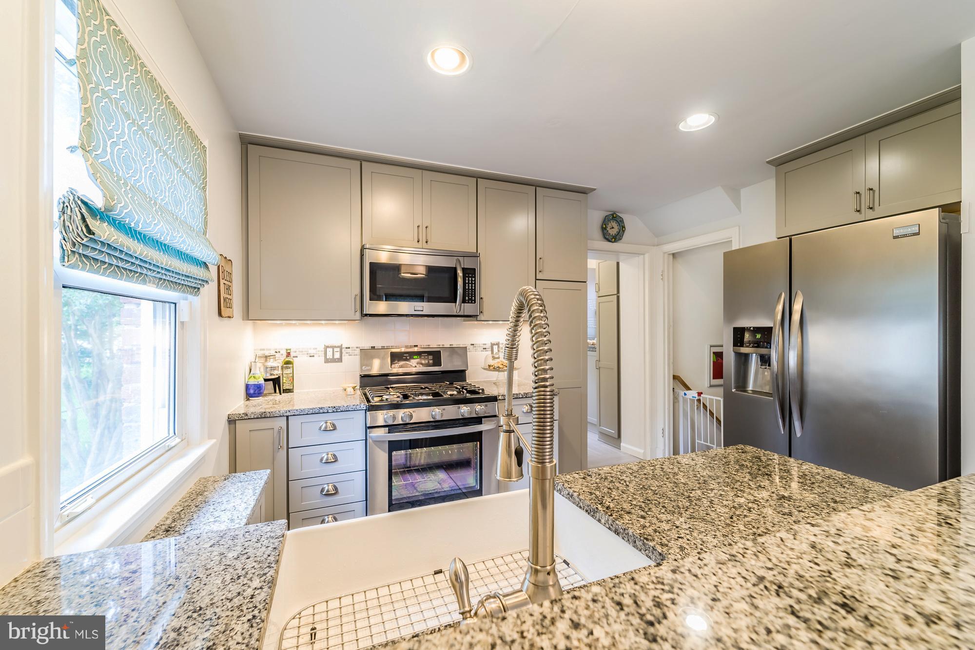 OAKVIEW - Residential Lease