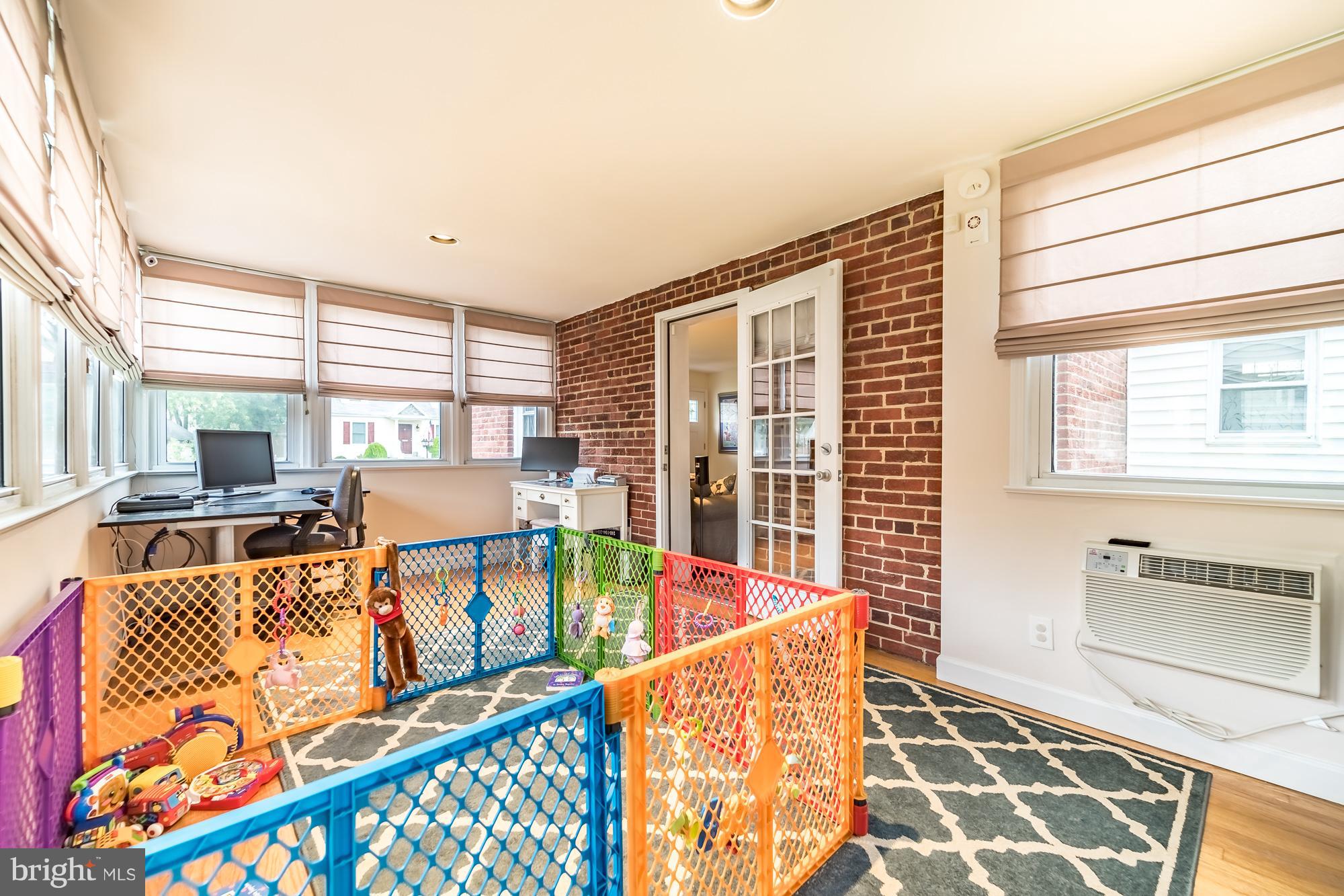 OAKVIEW - Residential Lease