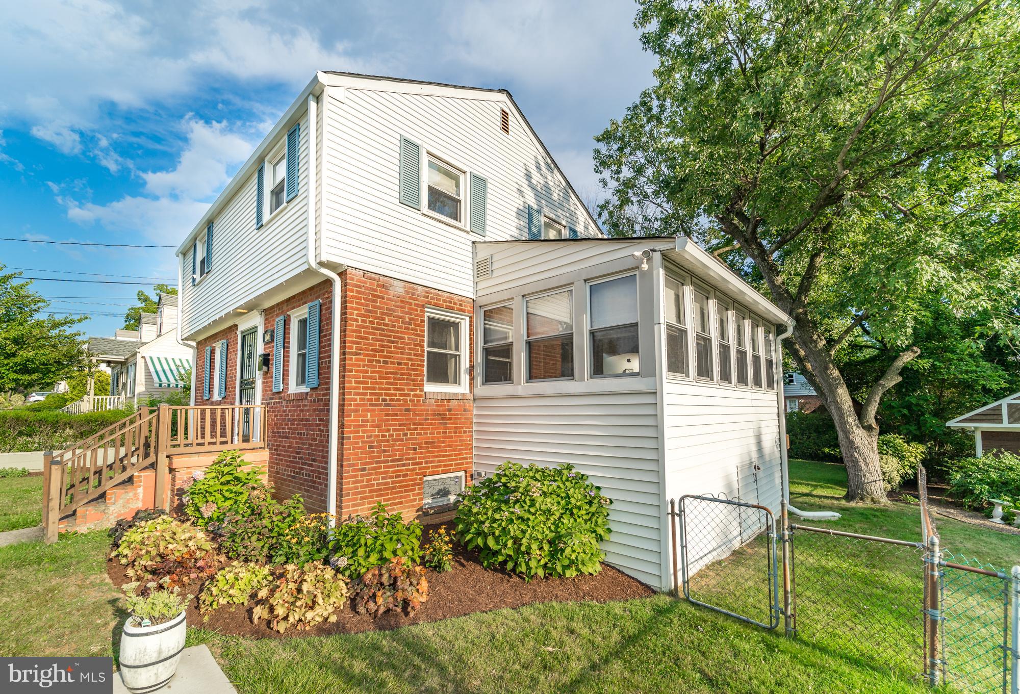 OAKVIEW - Residential Lease