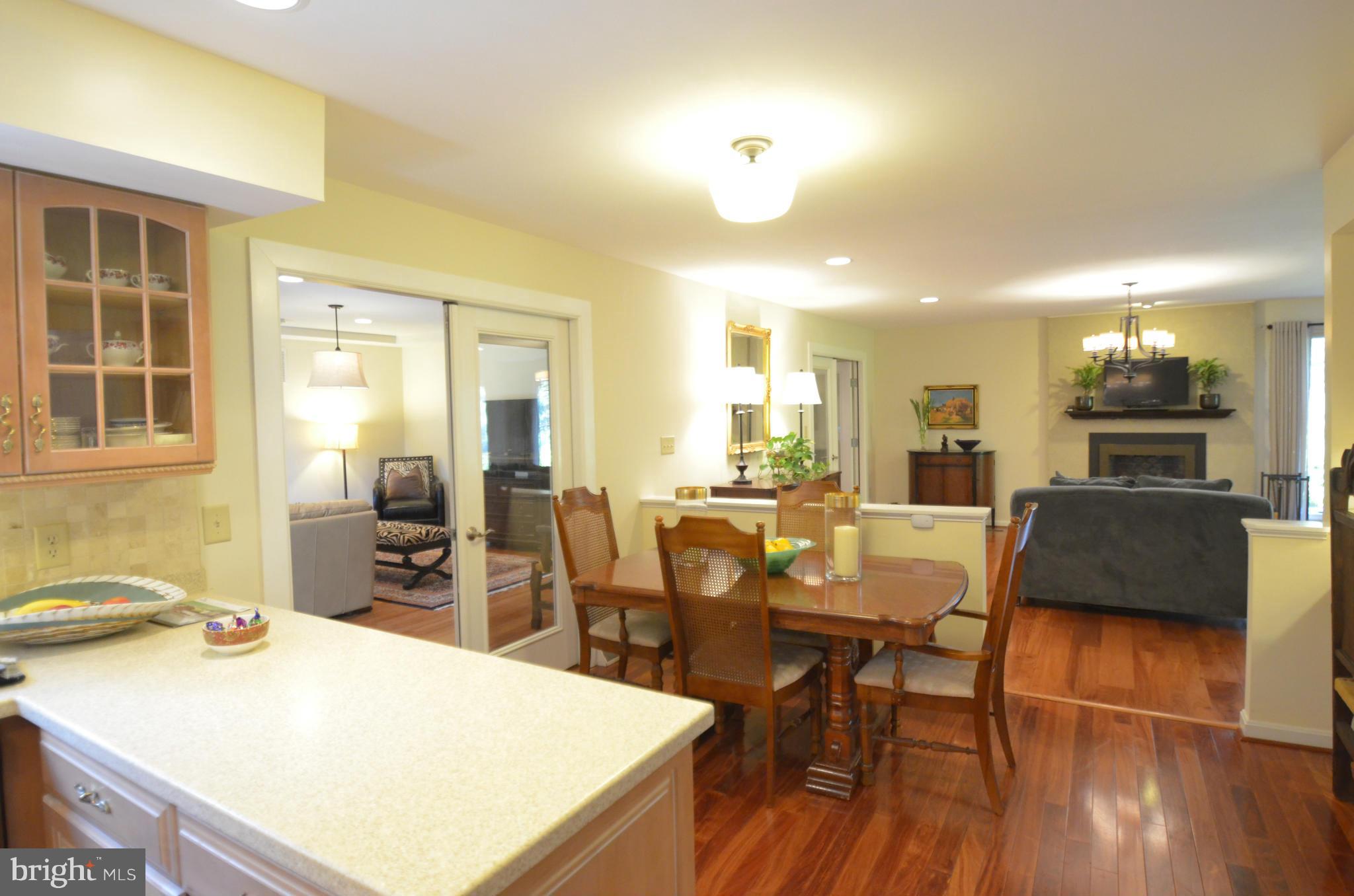 FIVE SPRINGS - Residential