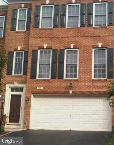 LORTON STATION SOUTH - Residential Lease