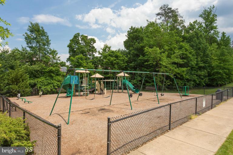 LORTON STATION SOUTH - Residential Lease