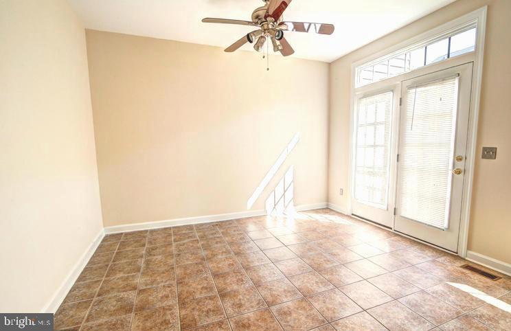 LORTON STATION SOUTH - Residential Lease