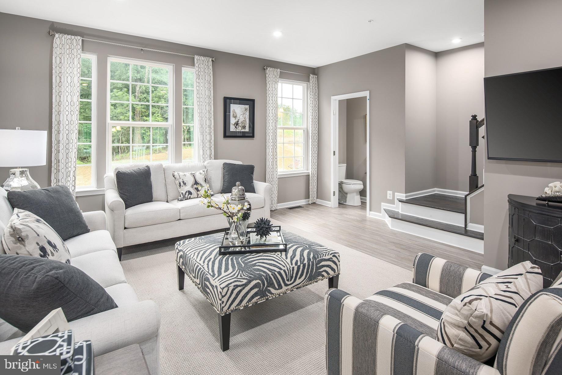 POTOMAC STATION - Residential