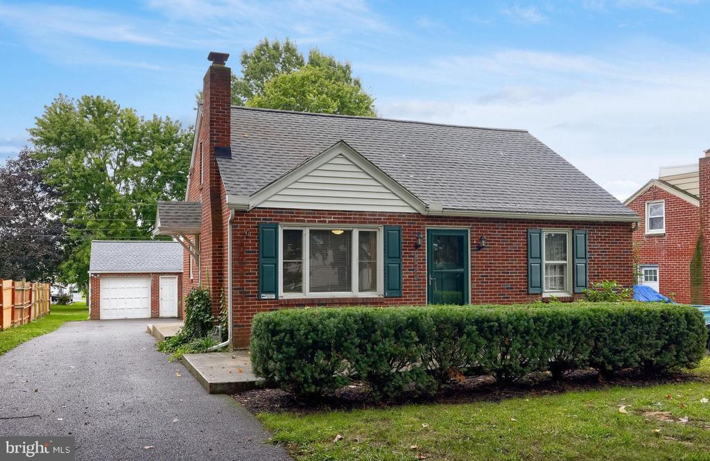 Photo of 2249 Manor Ridge Drive, LANCASTER, PA 17603 (MLS # PALA2076864)