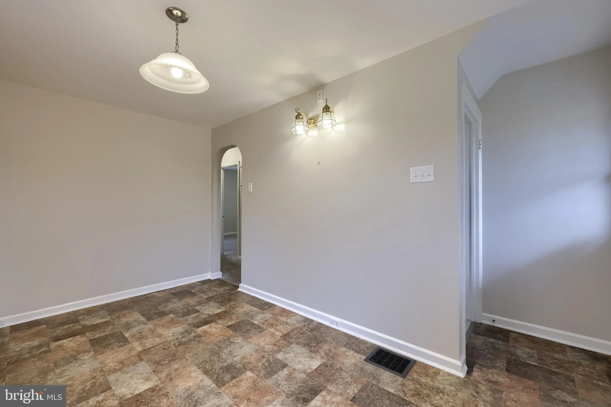 Lancaster, Pennsylvania 17603, United States, 3 Bedrooms Bedrooms, ,2 BathroomsBathrooms,Residential,Coming Soon,217446