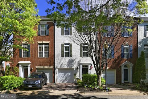 Photo of 5011 Waple Lane, ALEXANDRIA, VA 22304 (MLS # VAAX2058894)