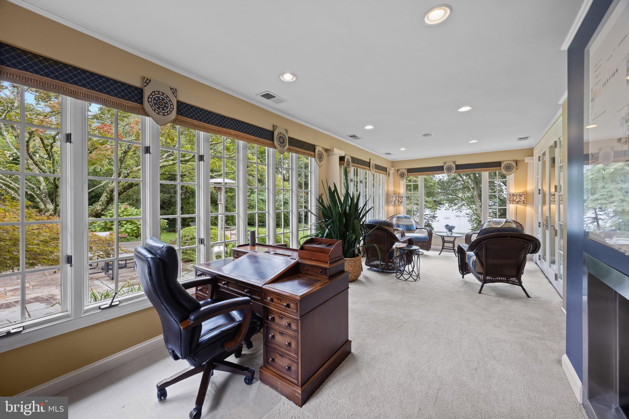 OLDE SEVERNA PARK - Residential