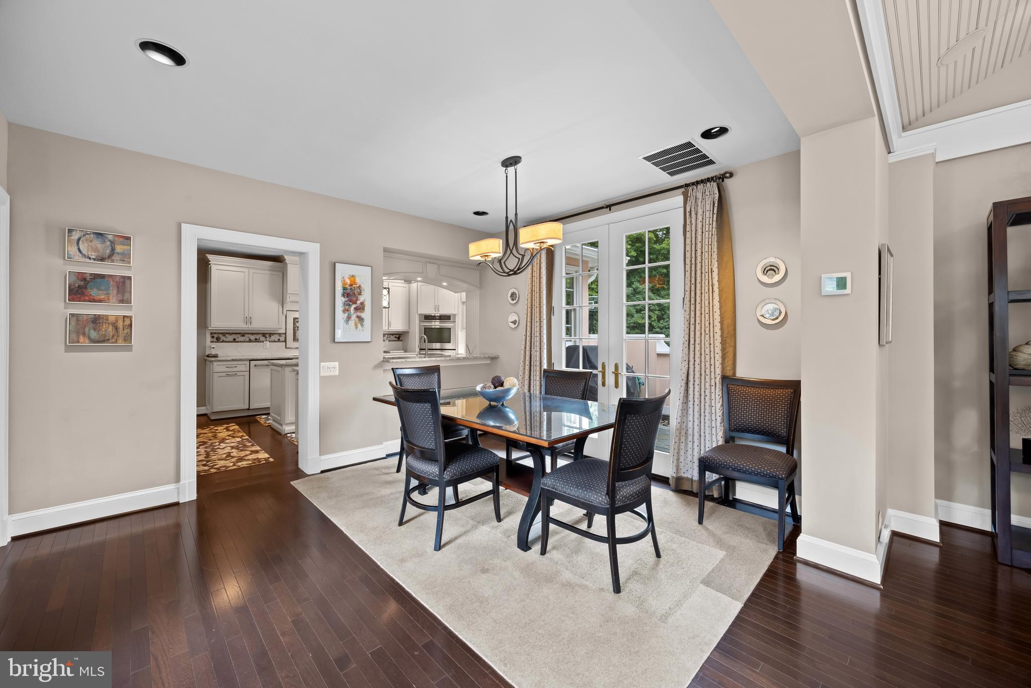 OLDE SEVERNA PARK - Residential