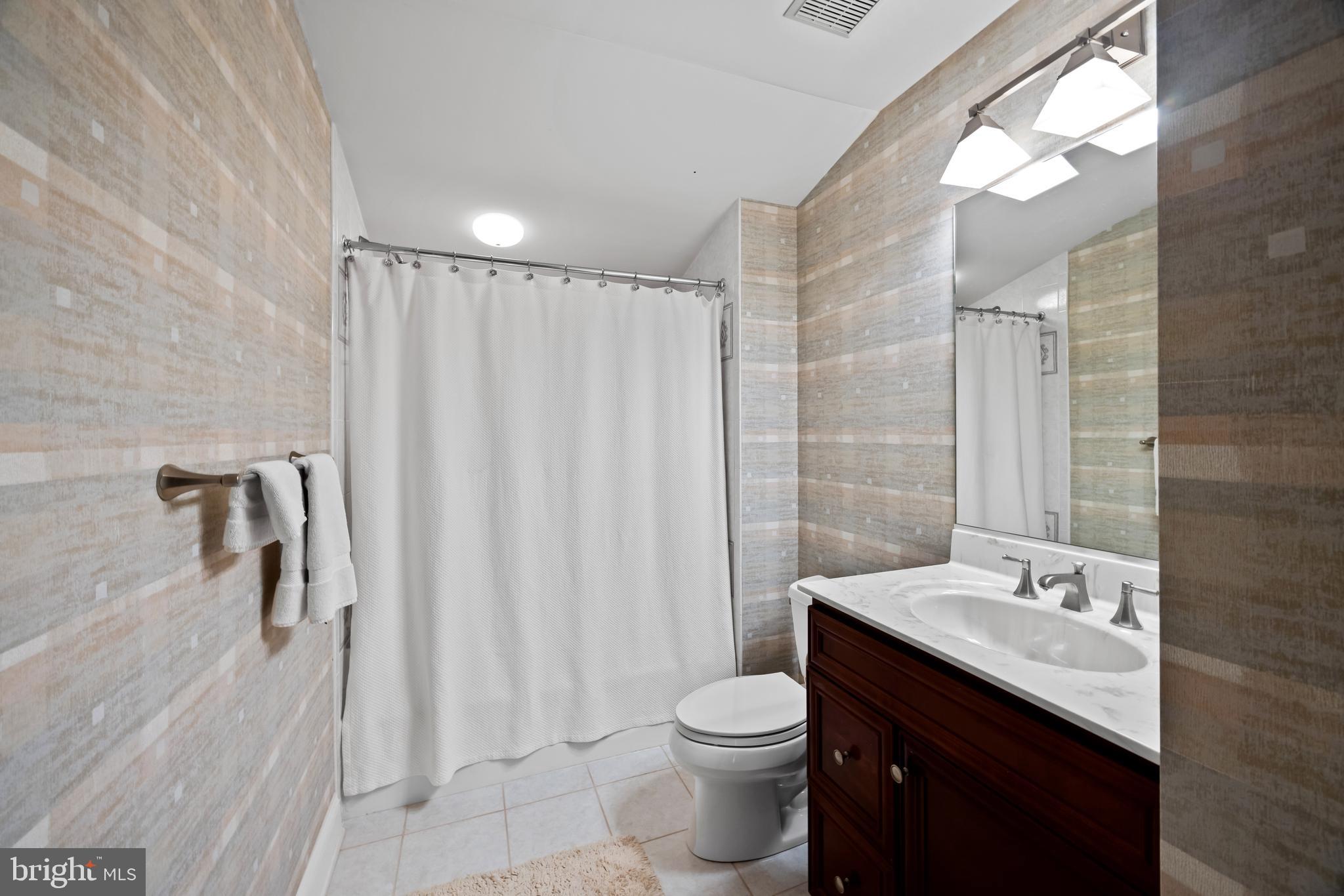 OLDE SEVERNA PARK - Residential