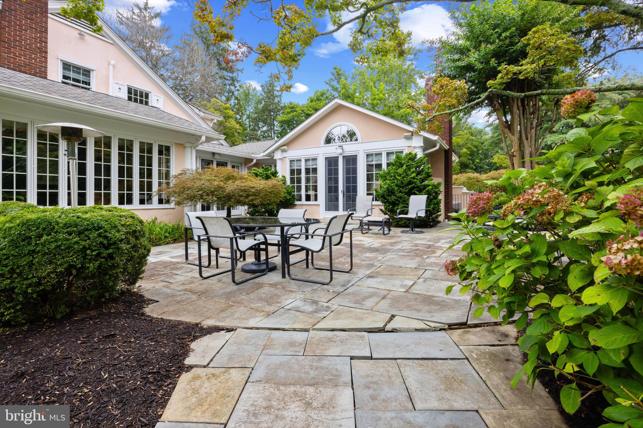 OLDE SEVERNA PARK - Residential