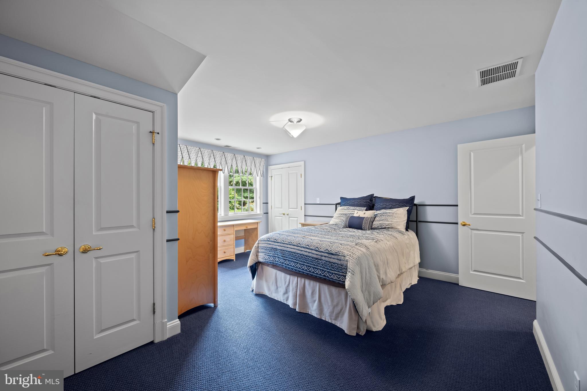 OLDE SEVERNA PARK - Residential