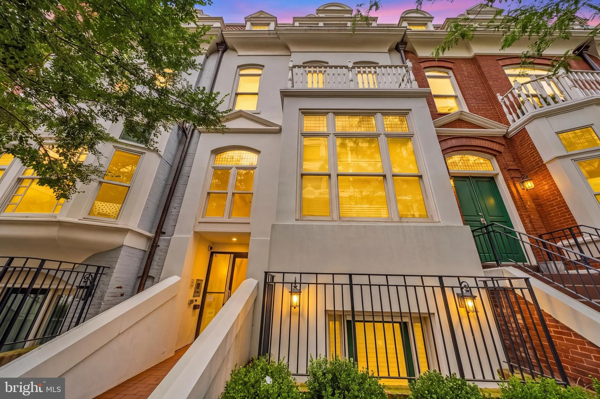 1830 Jefferson Place NW Unit 12
