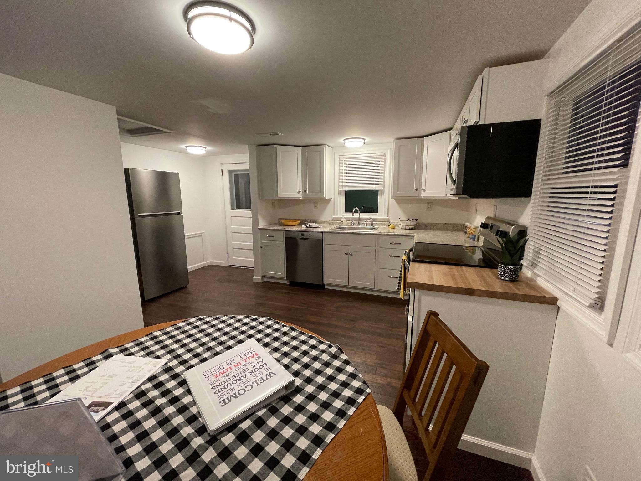 MILLINGTON - Residential