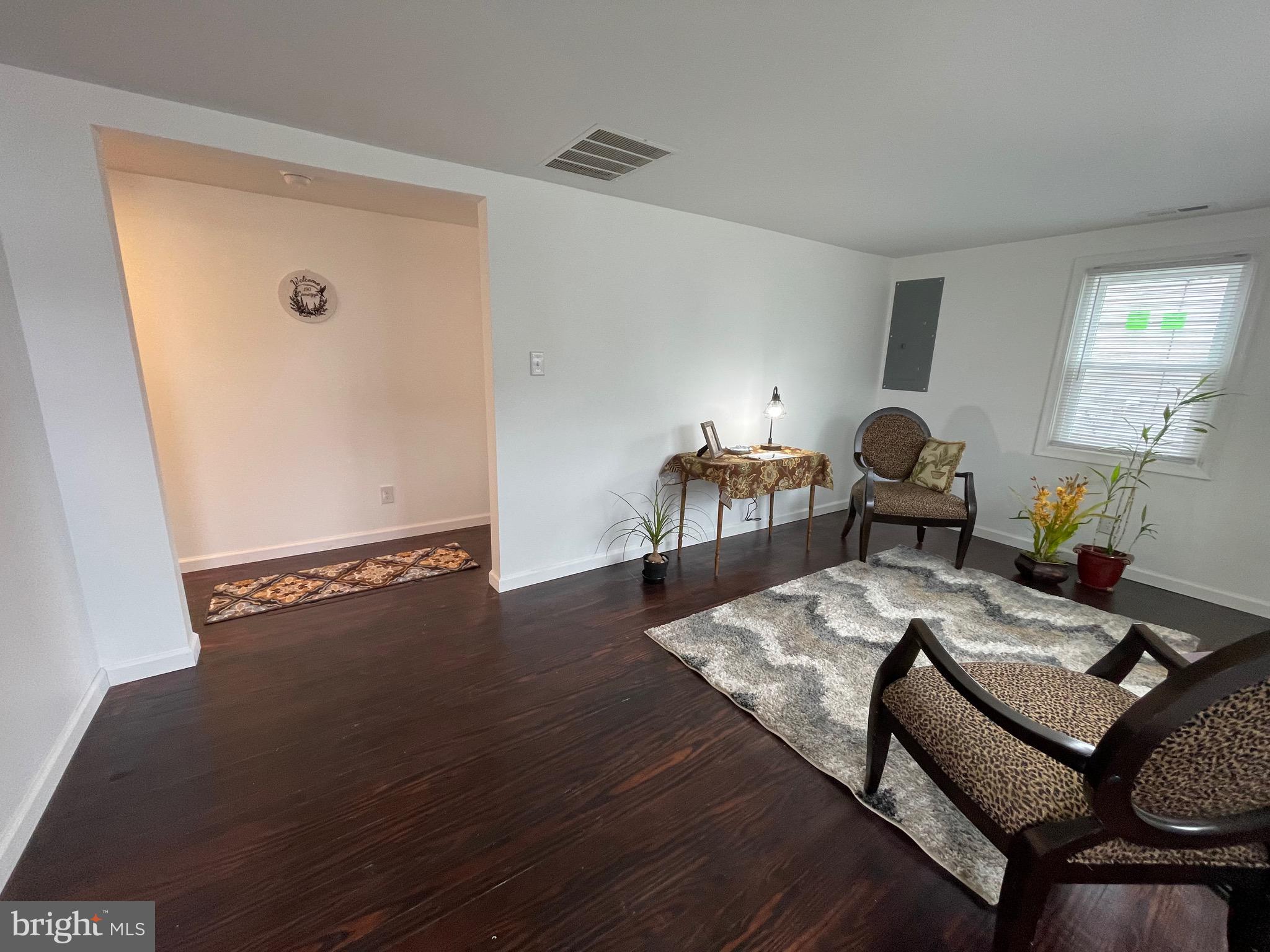 MILLINGTON - Residential