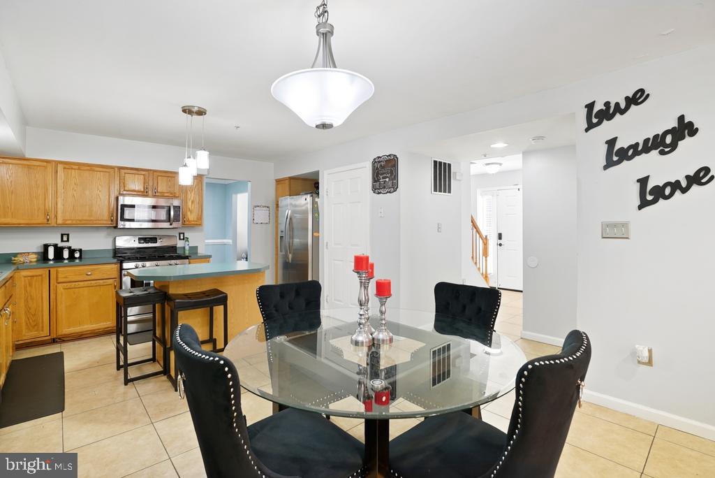 SUMMIT CREEK - Residential