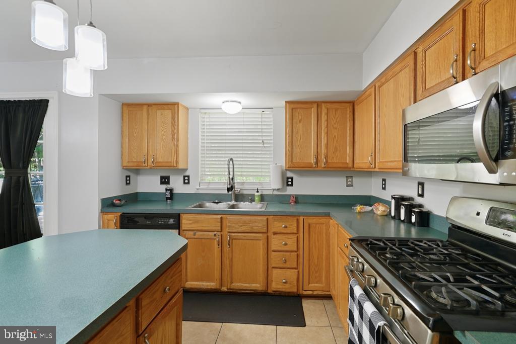 SUMMIT CREEK - Residential