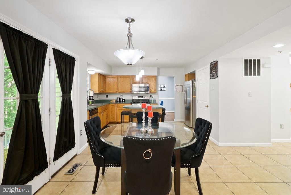SUMMIT CREEK - Residential