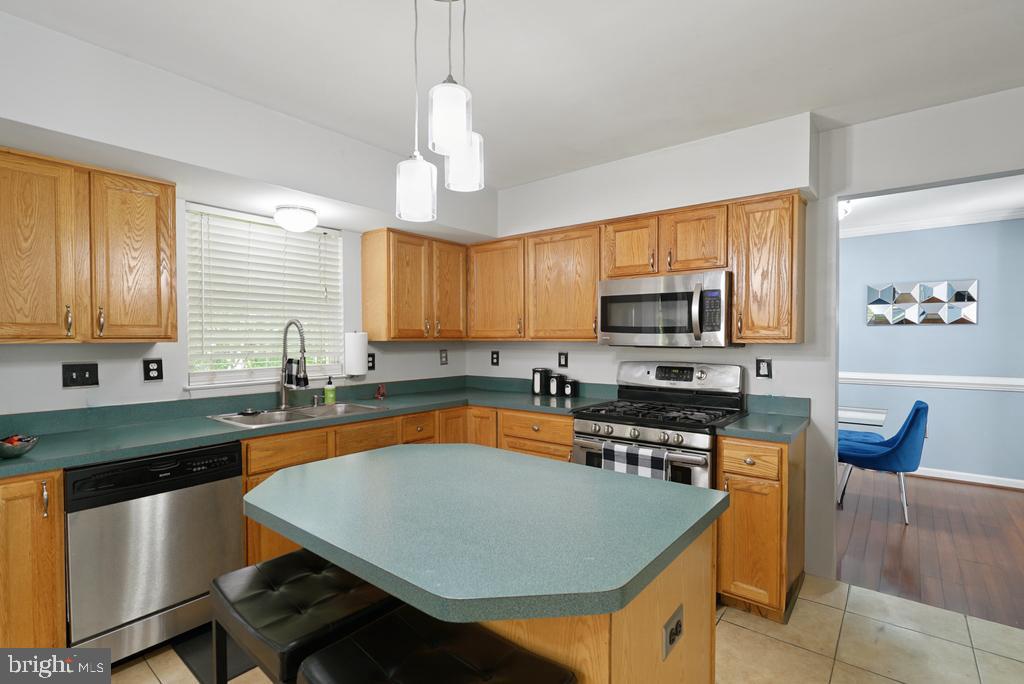 SUMMIT CREEK - Residential