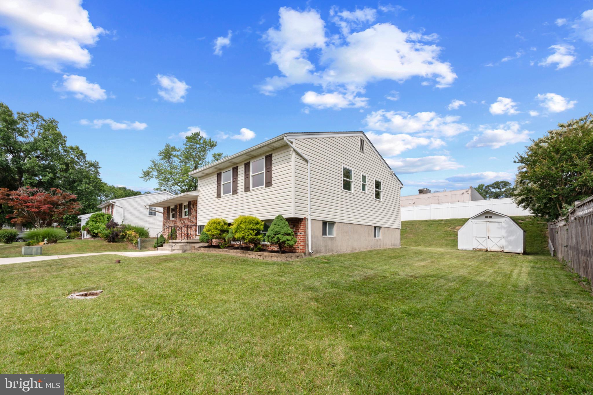 8606 HICKORY THICKET PLACE