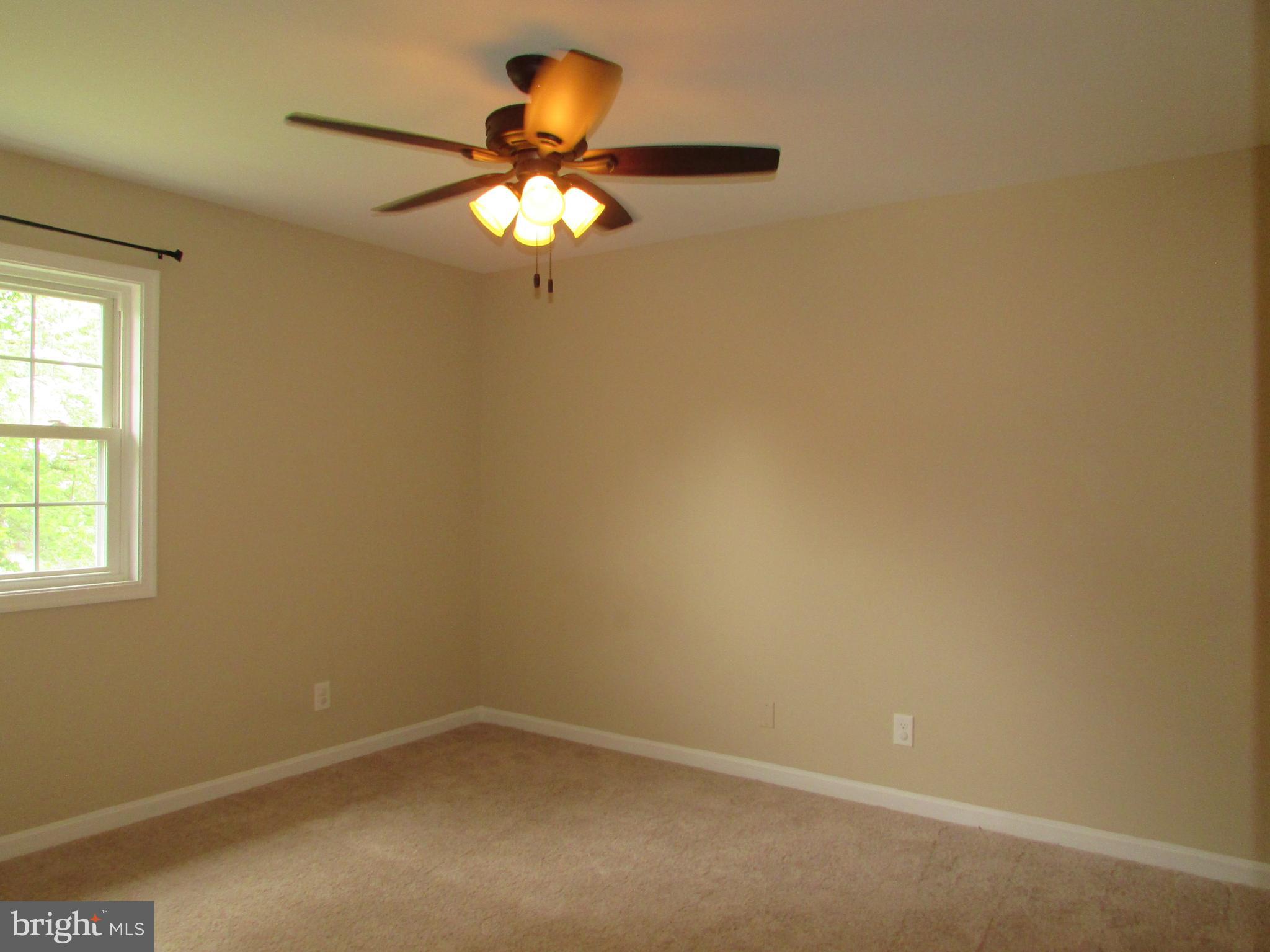 KENDALLWOOD ESTATES - Residential Lease