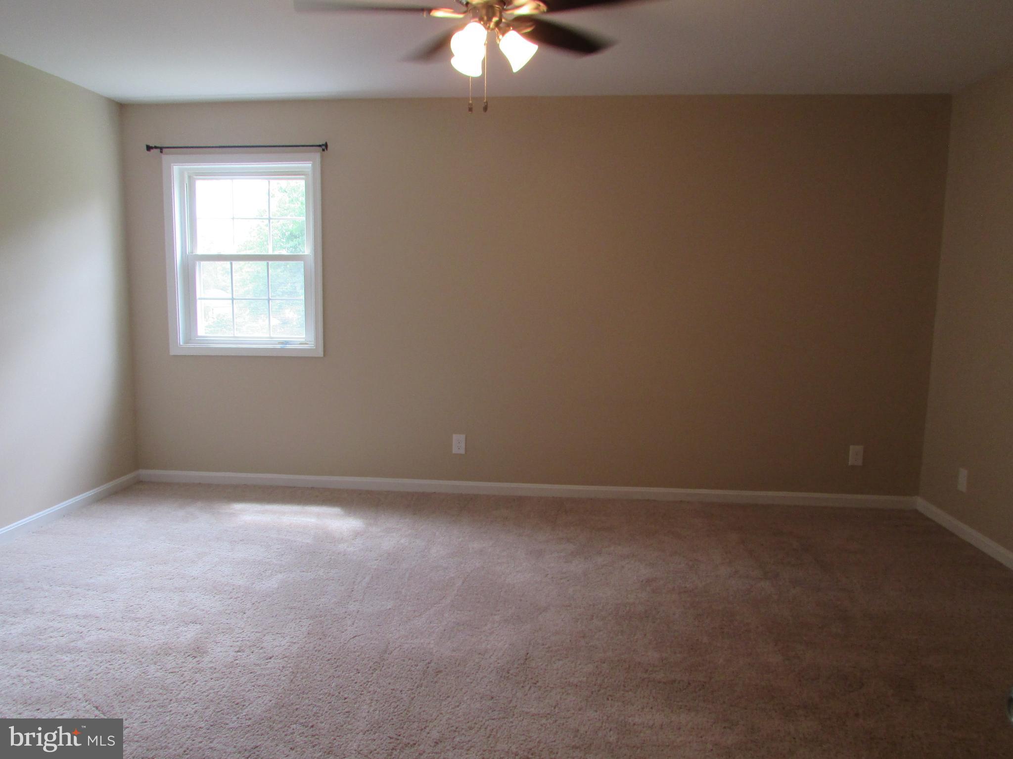 KENDALLWOOD ESTATES - Residential Lease