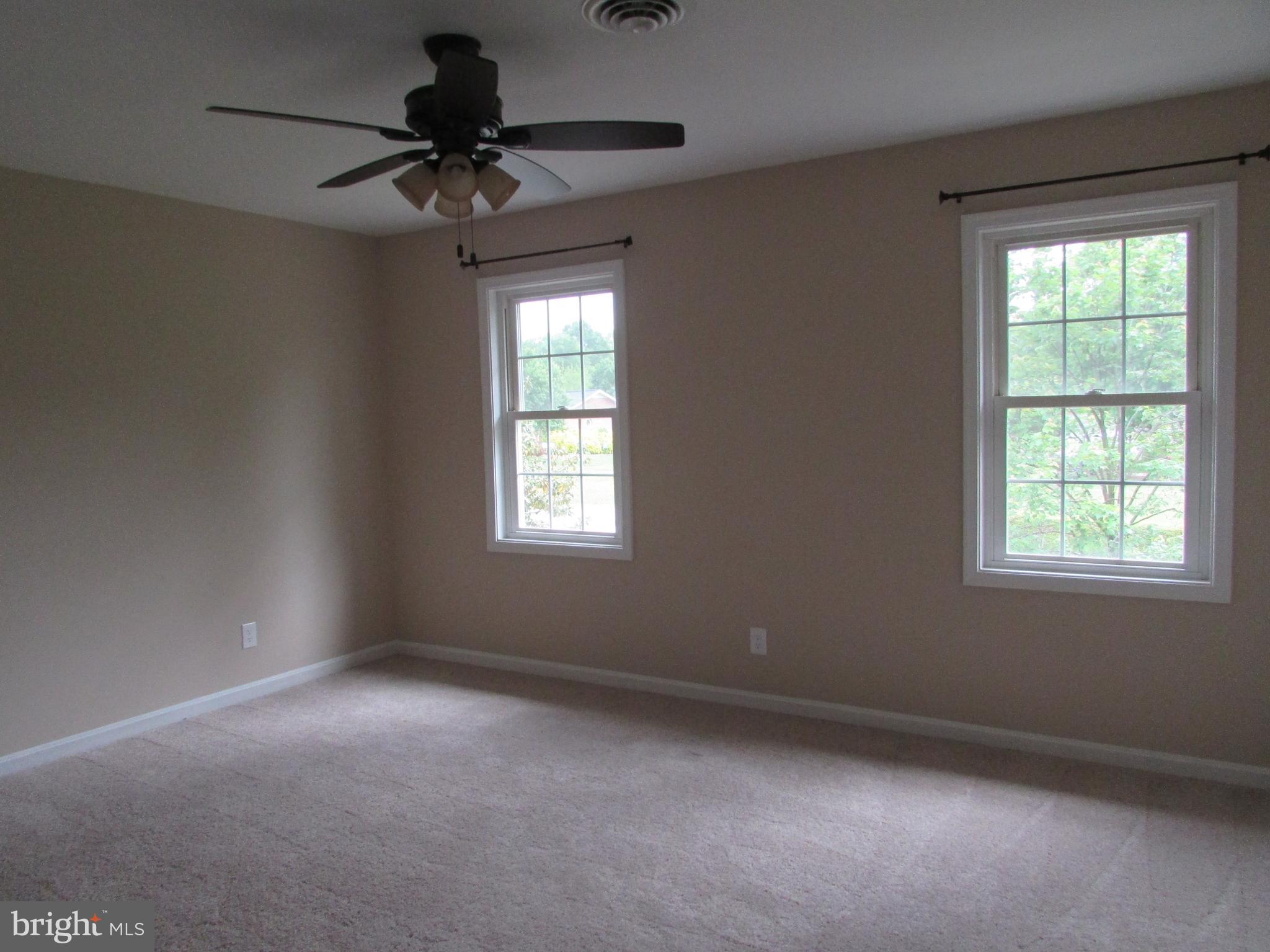 KENDALLWOOD ESTATES - Residential Lease