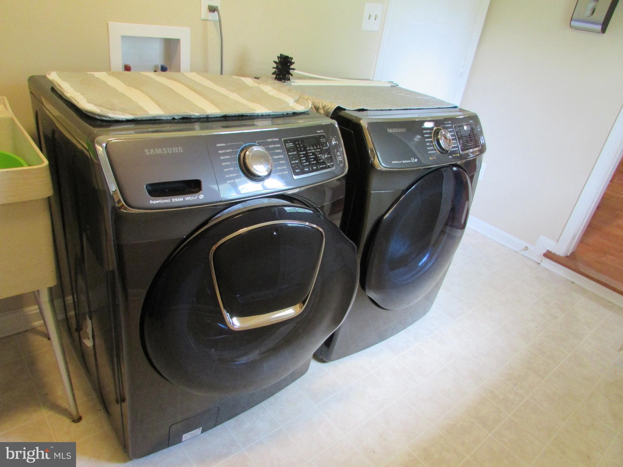 KENDALLWOOD ESTATES - Residential Lease