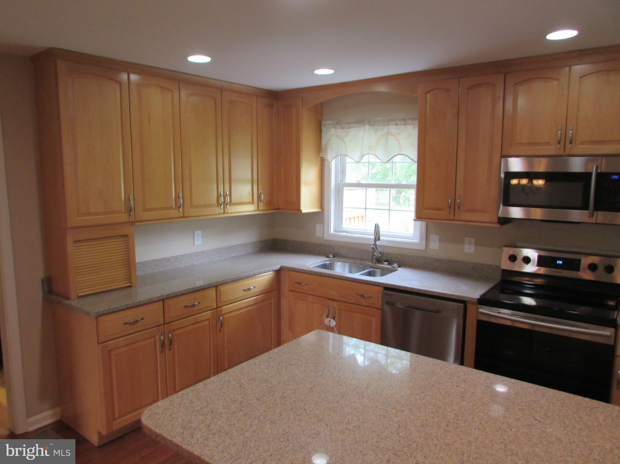 KENDALLWOOD ESTATES - Residential Lease