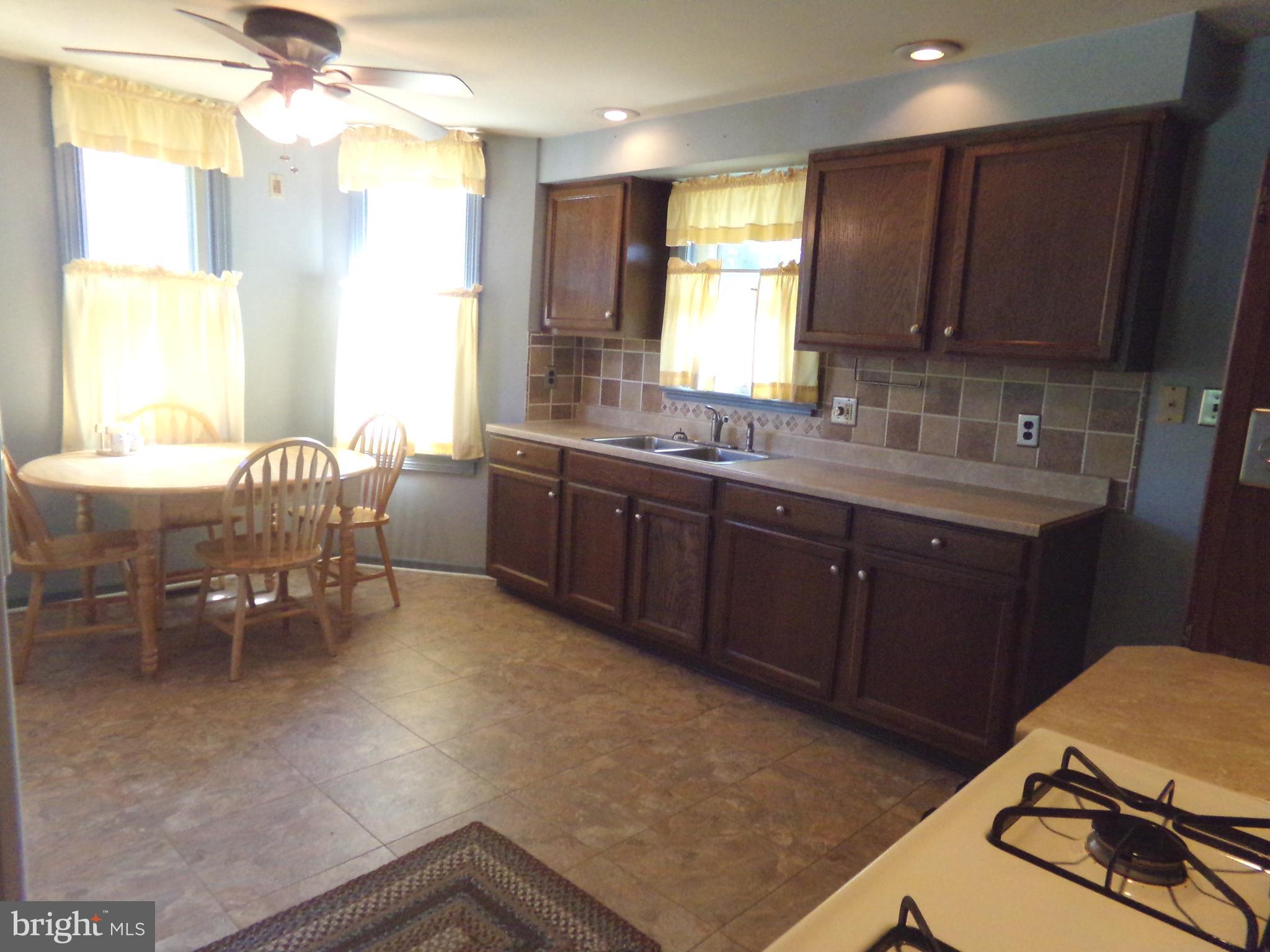 PLEASUREVILLE - Residential