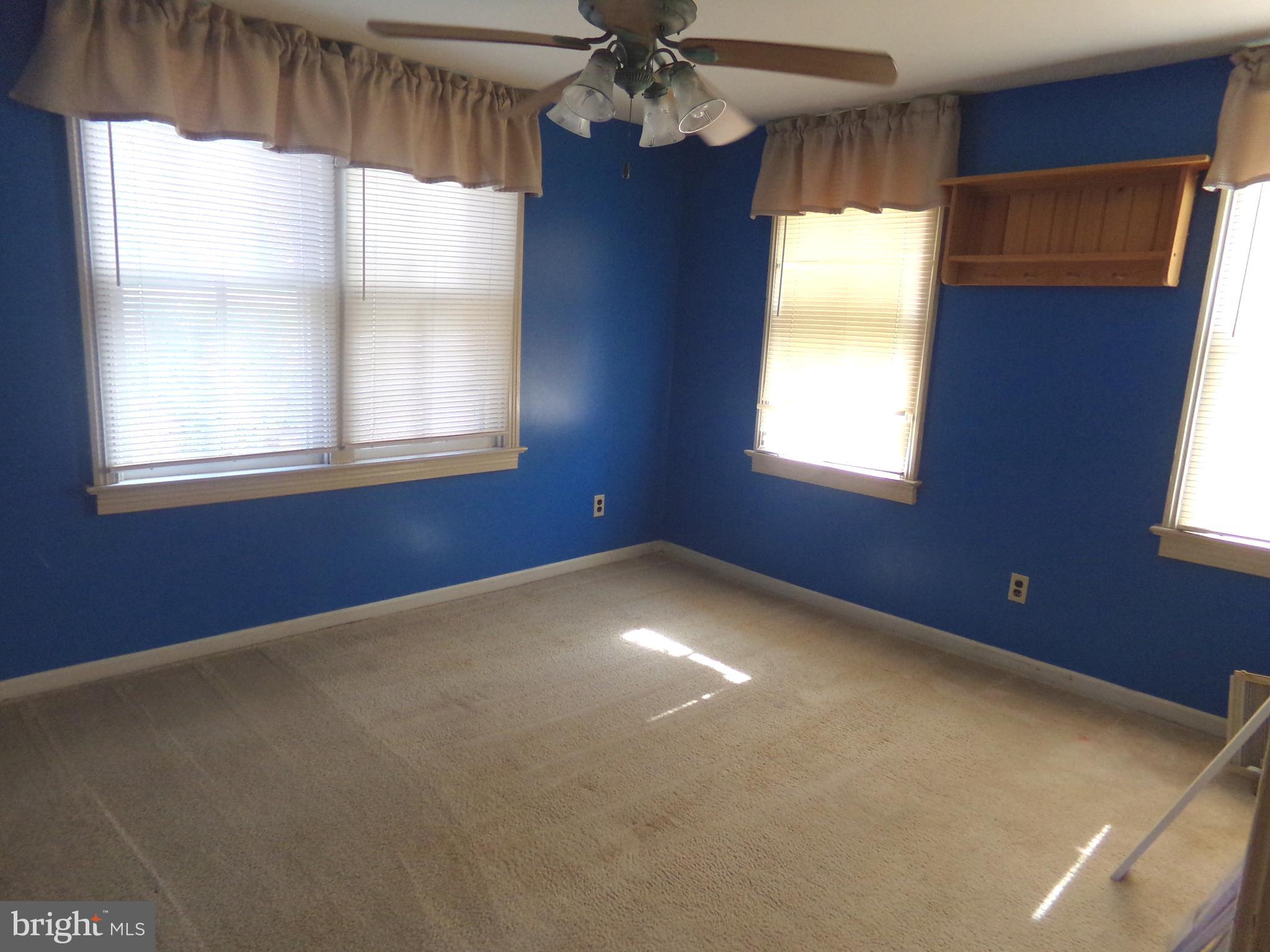 PLEASUREVILLE - Residential