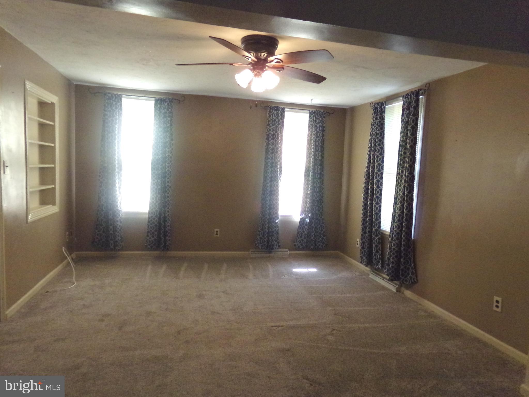 PLEASUREVILLE - Residential