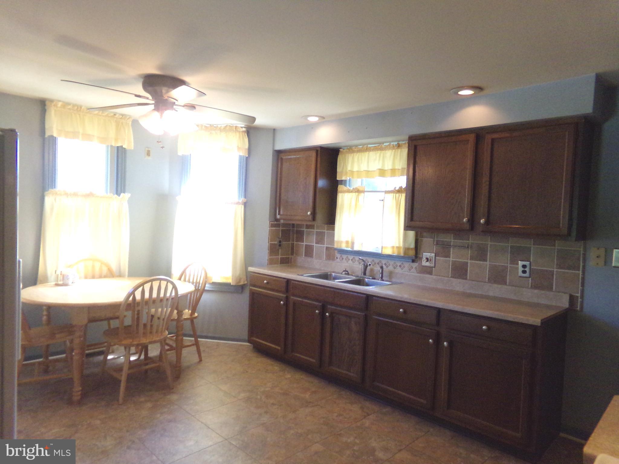 PLEASUREVILLE - Residential