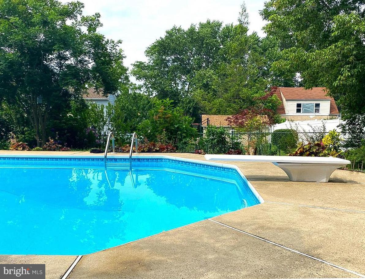 ABINGTON - Residential