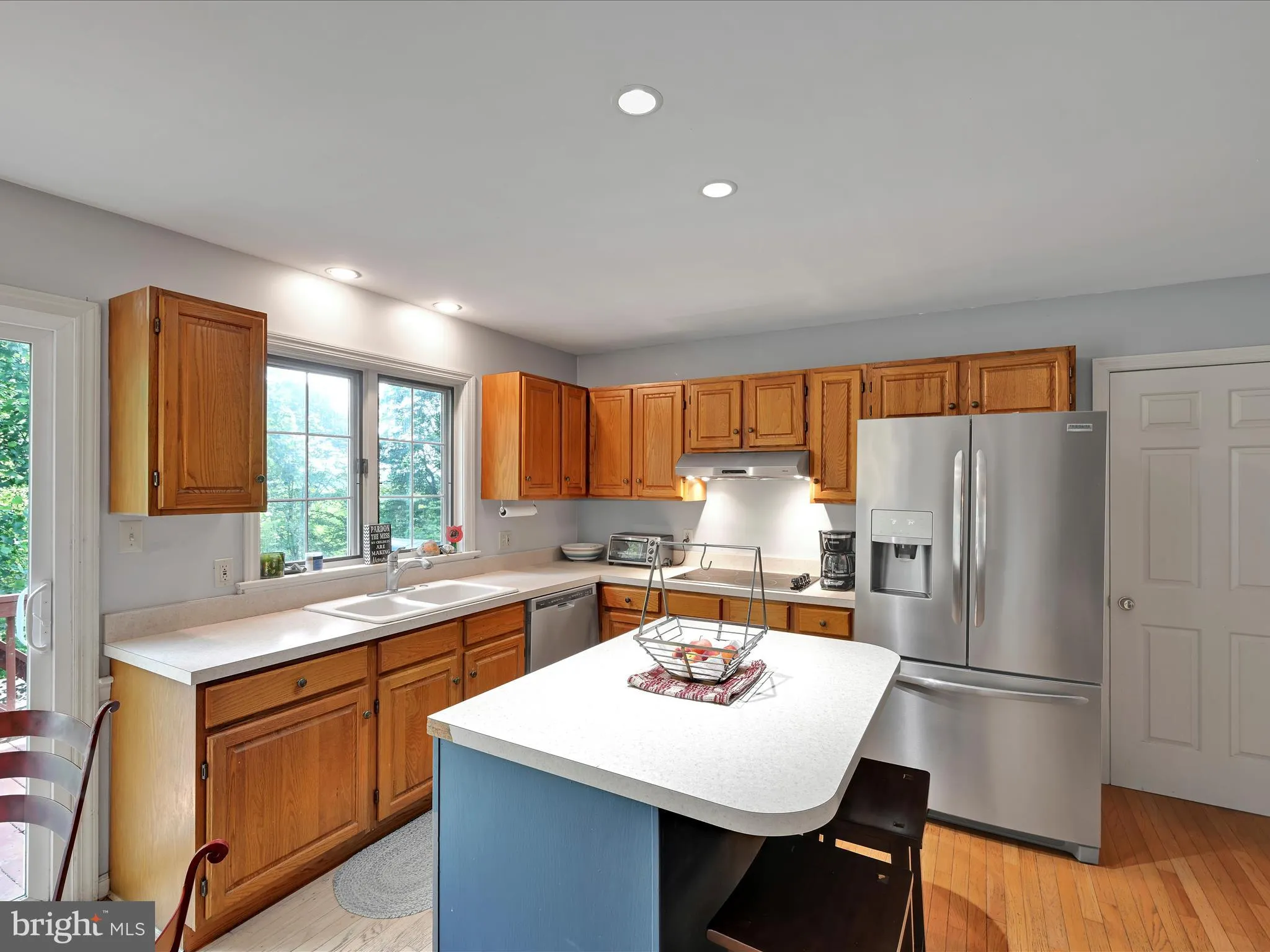 Willow Street, Pennsylvania 17584, United States, 4 Bedrooms Bedrooms, ,3 BathroomsBathrooms,Residential,Active,165448