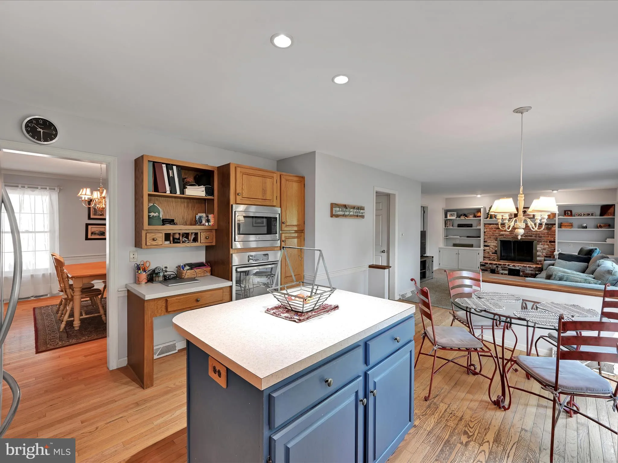 Willow Street, Pennsylvania 17584, United States, 4 Bedrooms Bedrooms, ,3 BathroomsBathrooms,Residential,Active,165448