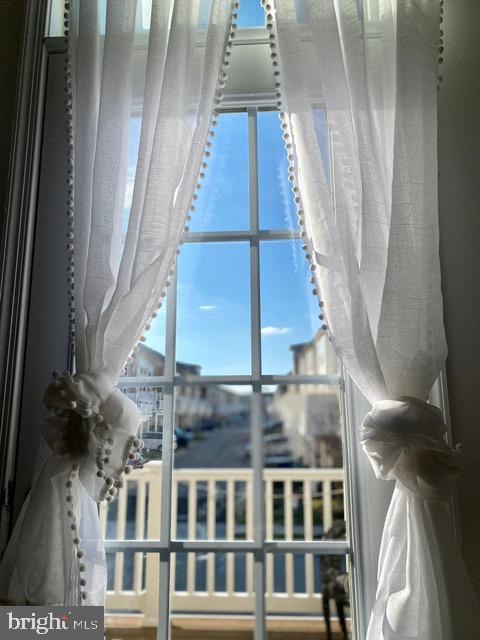 HOWARD SQUARE - Residential Lease