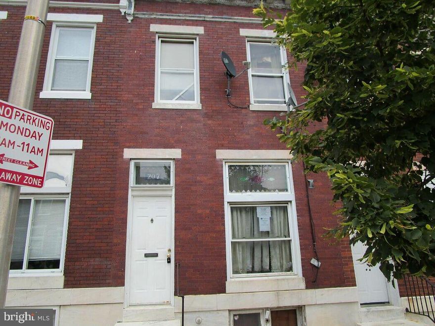 Check out this value priced home in  Ellwood Park neighborhood. Enjoy spacious room sizes, hardwood & carpet floors, exposed wood beams in living room, separate laundry room off kitchen  and large full bathroom with walk-in closet.  Use the basement as added storage or finish off for more living space. A great location - conveniently near schools. parks, shopping and transportation.