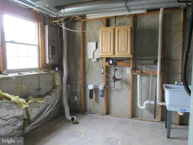 WEST SHORE - Residential