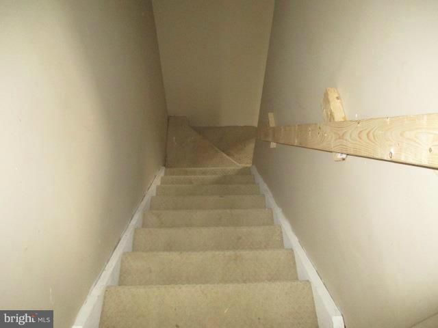 WEST SHORE - Residential