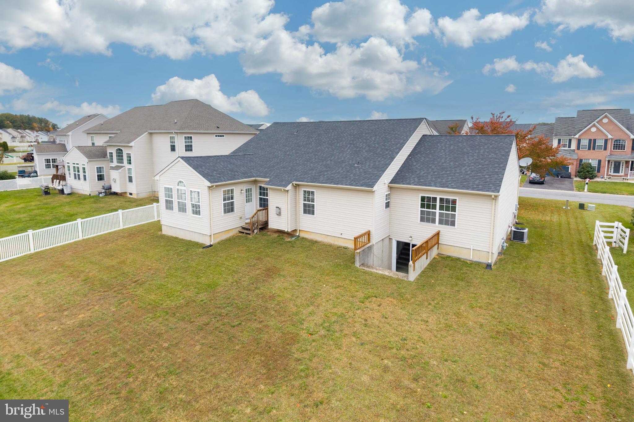 BRENFORD WOODS - Residential