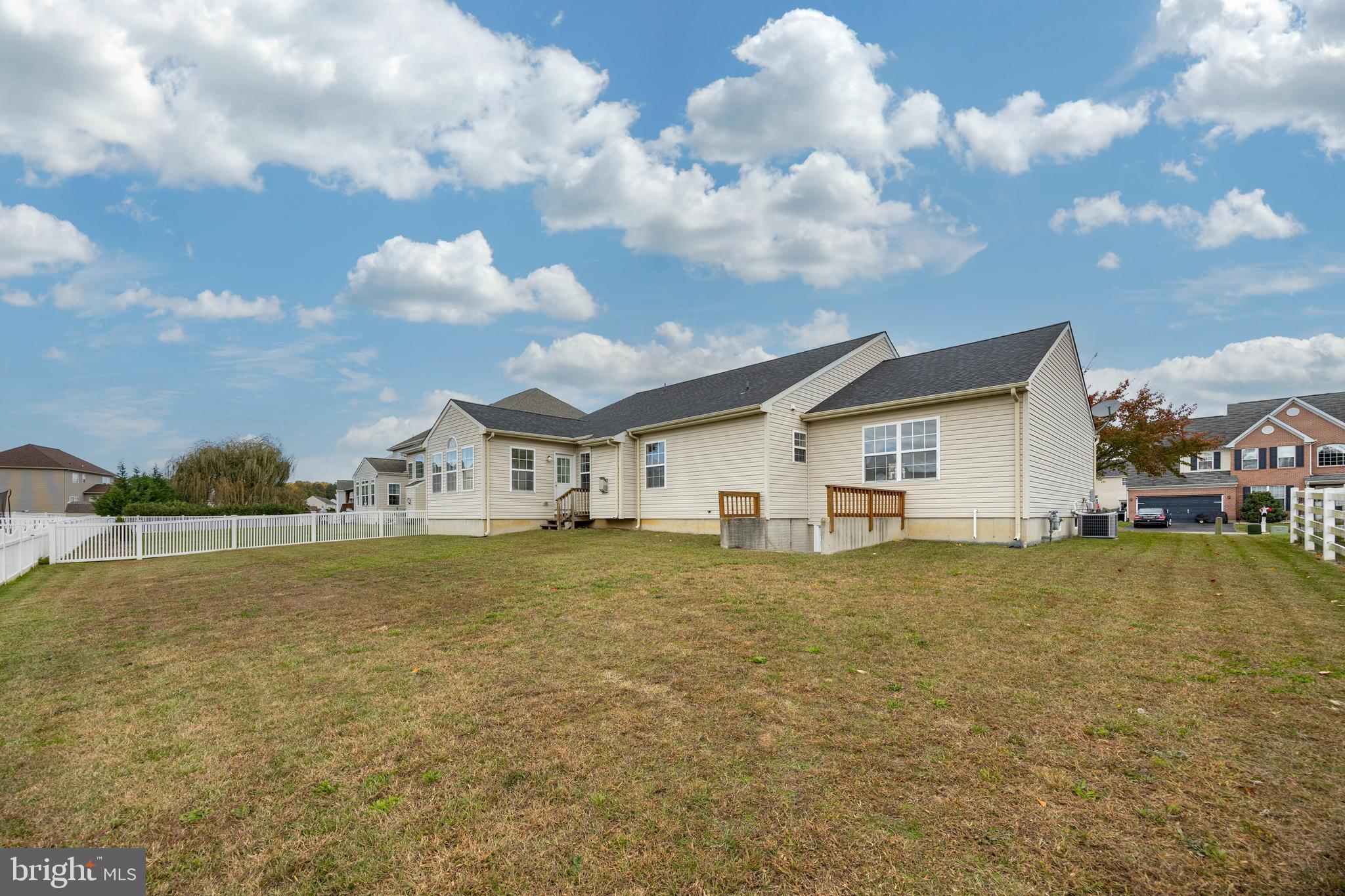 BRENFORD WOODS - Residential