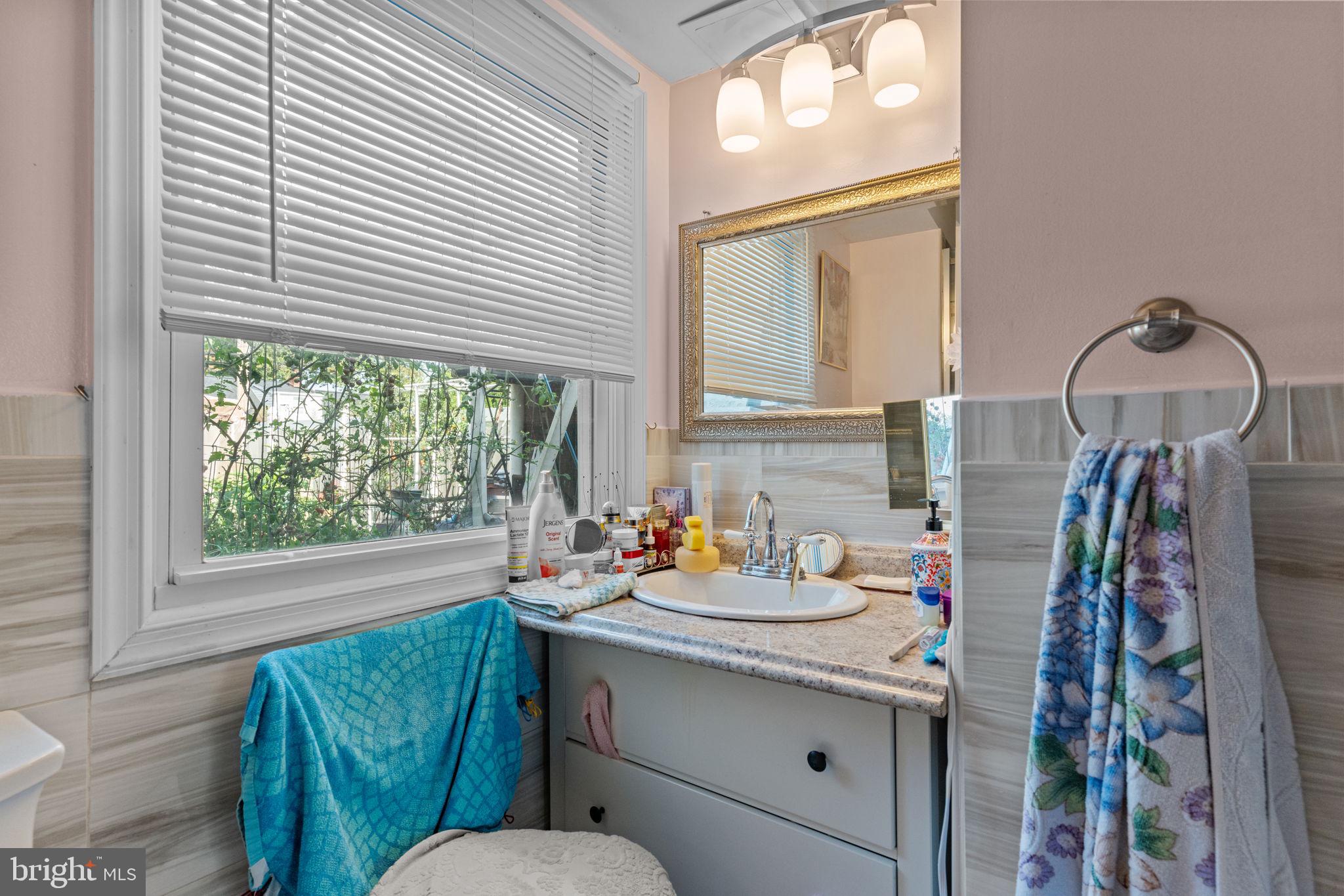 SOMERTON - Residential