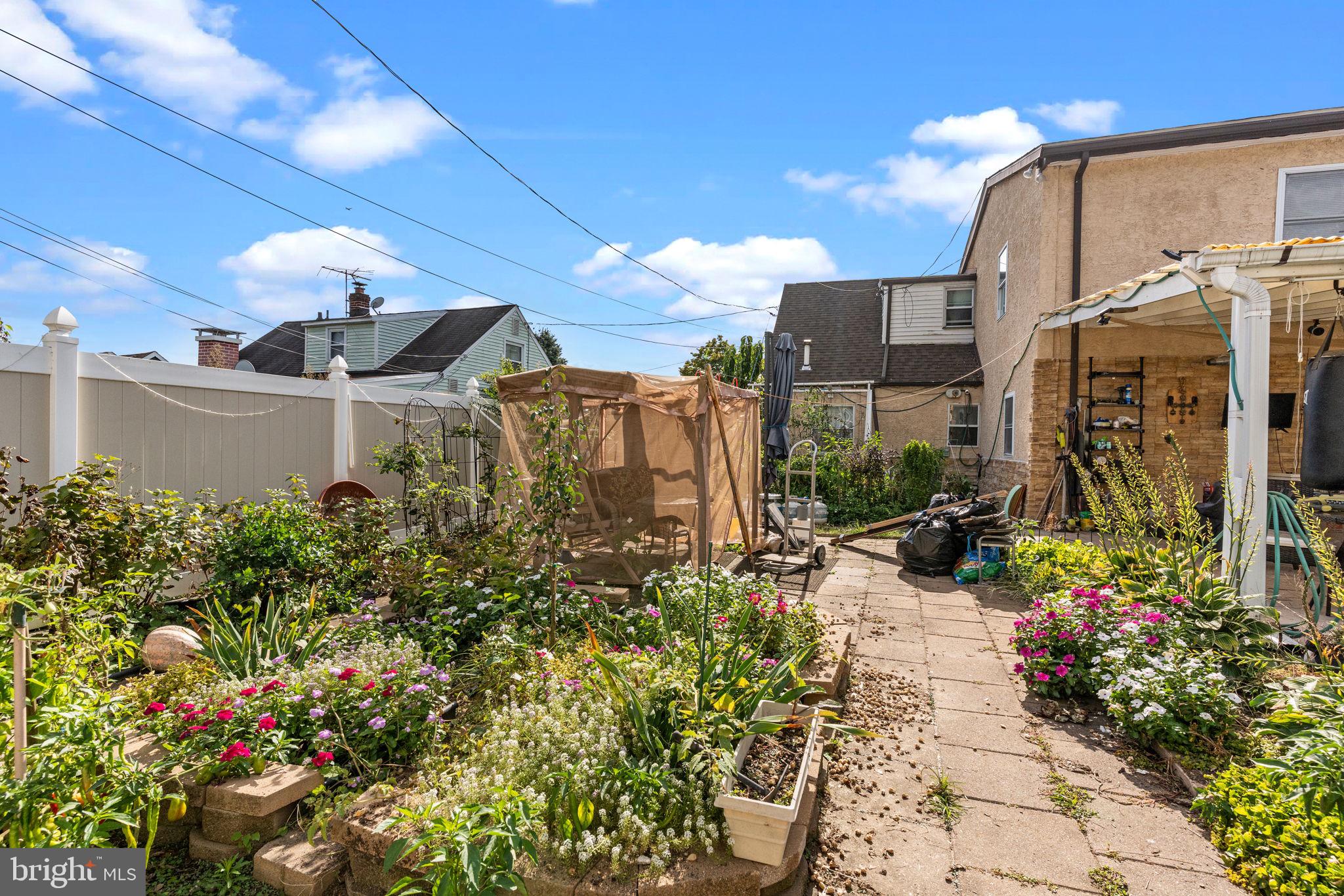 SOMERTON - Residential