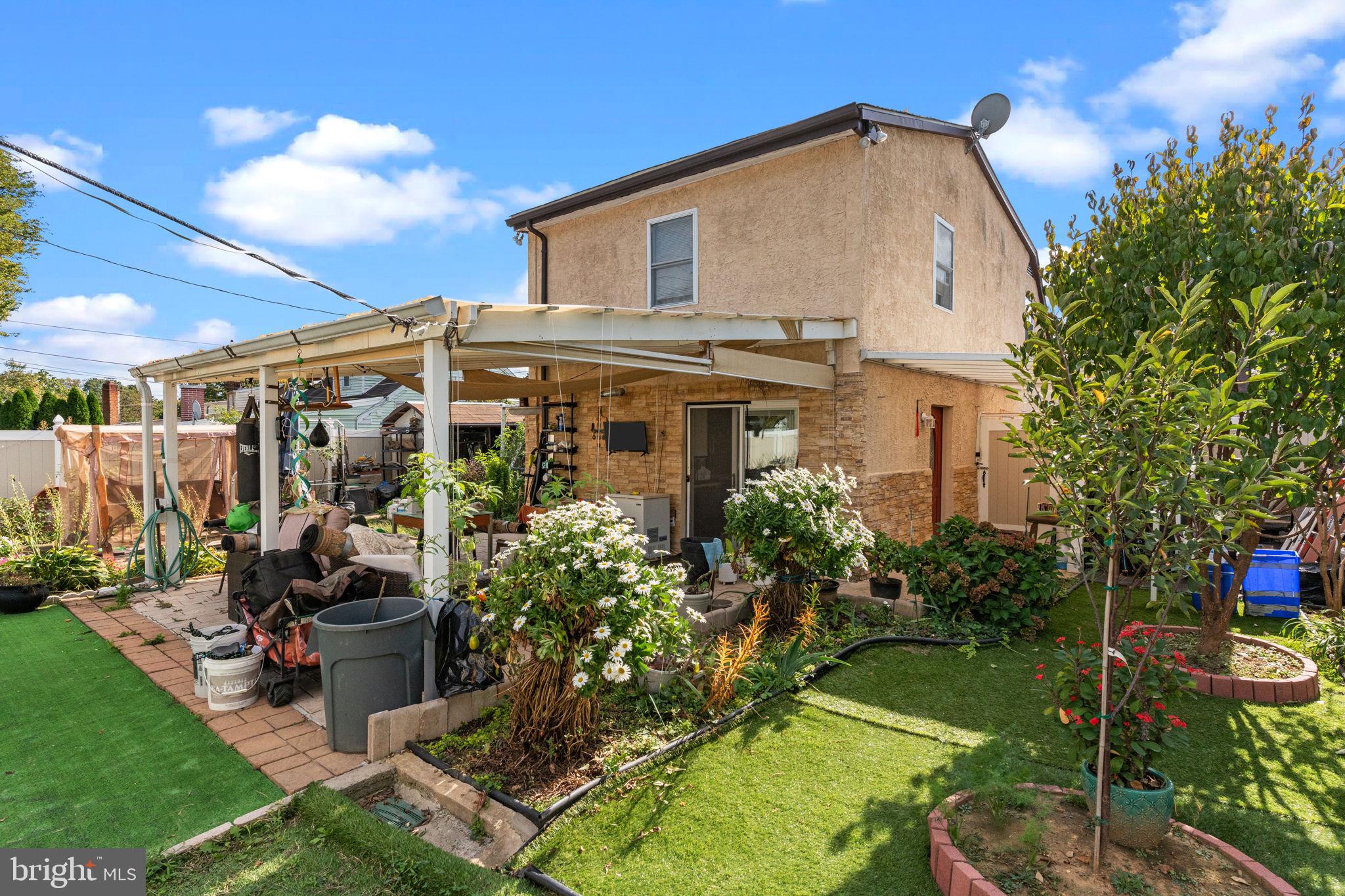 SOMERTON - Residential