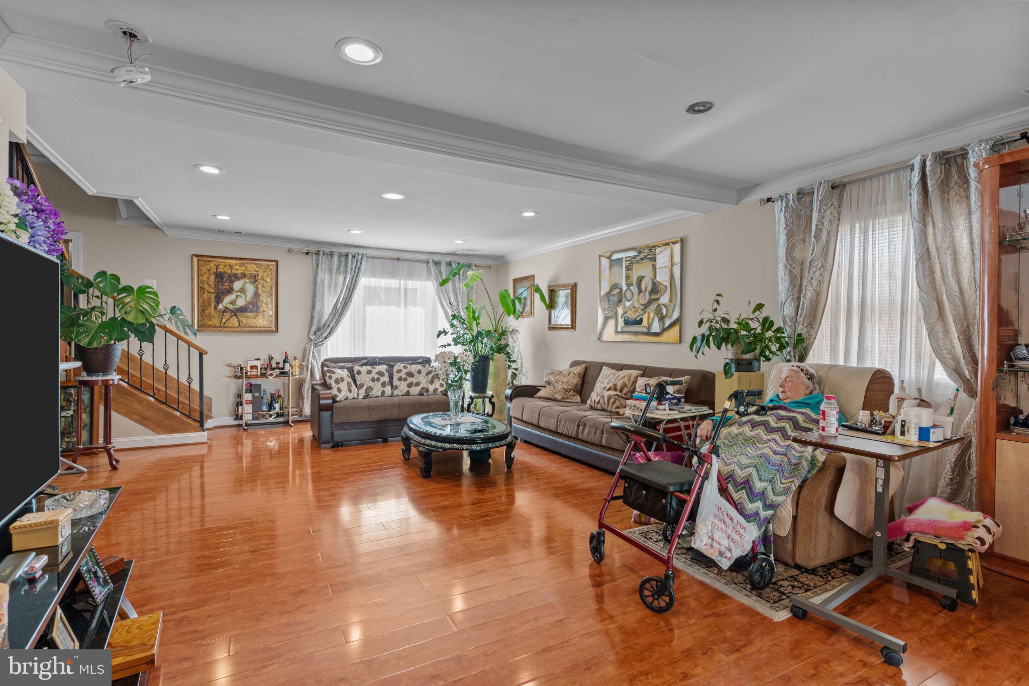 SOMERTON - Residential