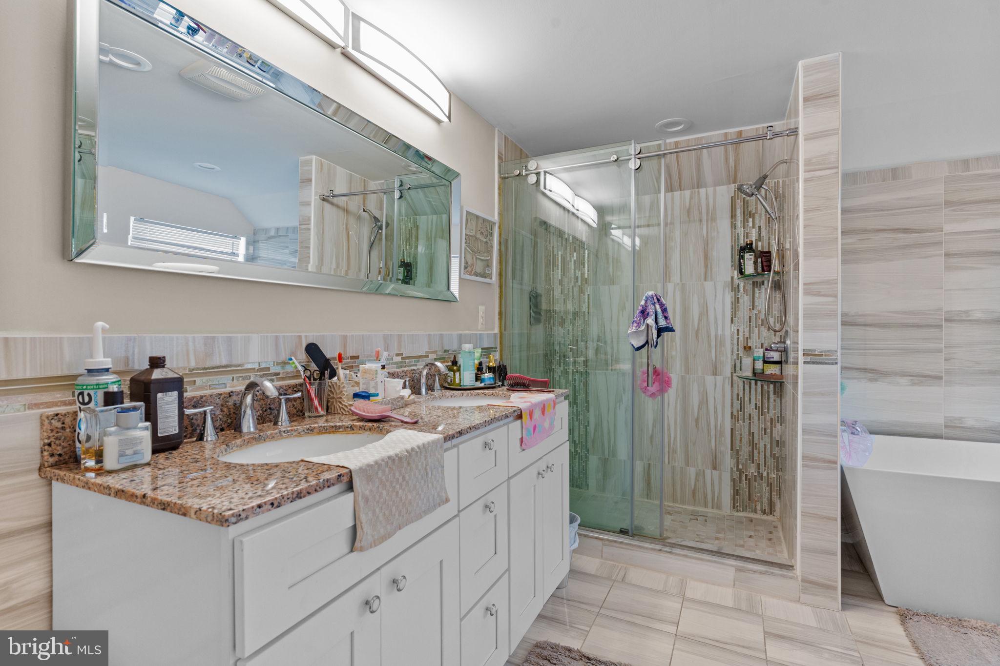 SOMERTON - Residential