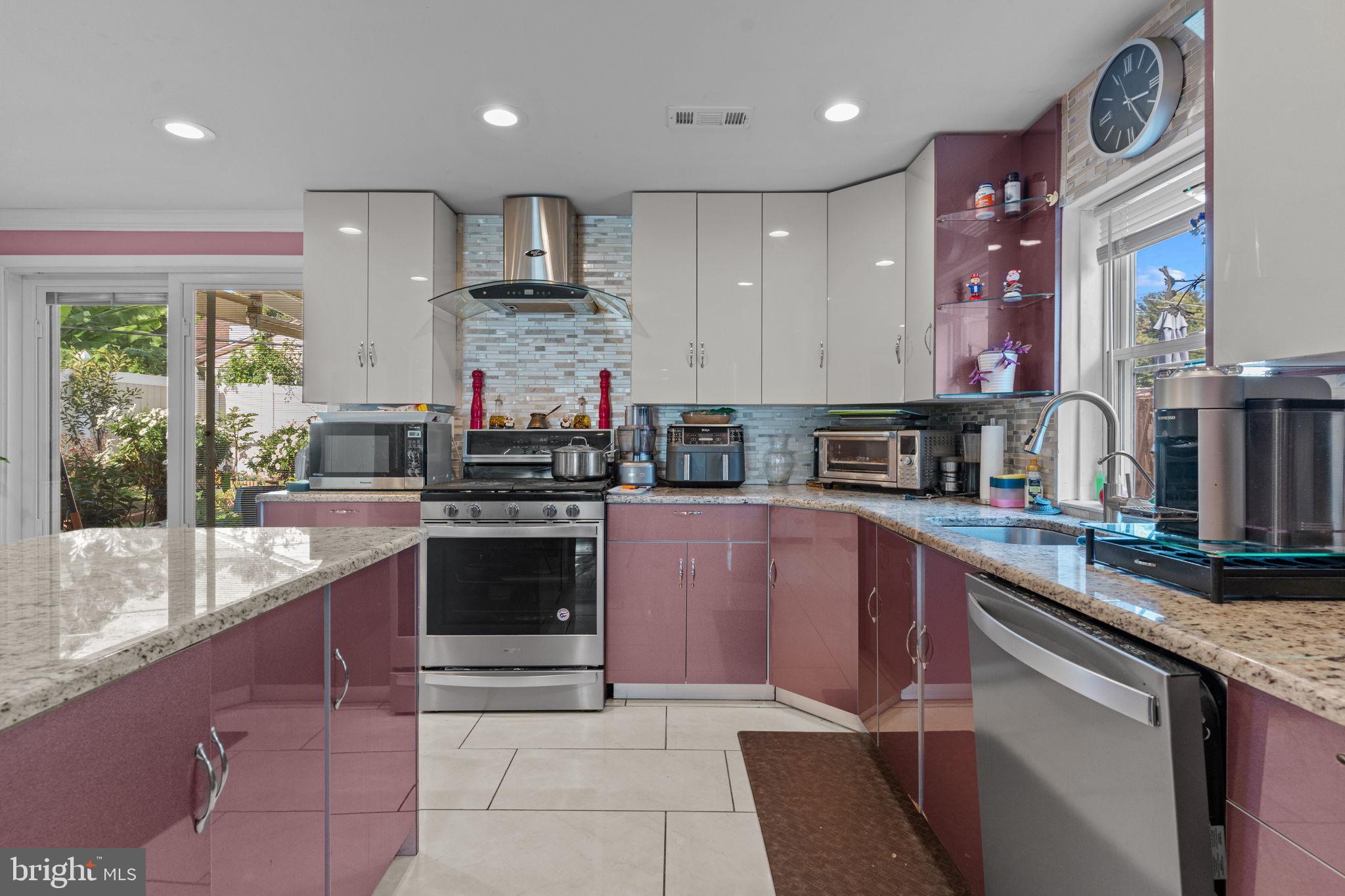 SOMERTON - Residential